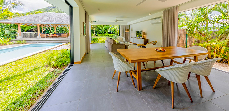 luxury villa sale black river